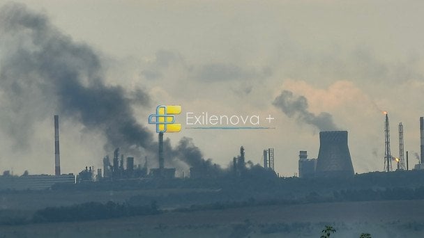 Пожежа в районі Нижнекамського НПЗ в РФ / © Exilenova+