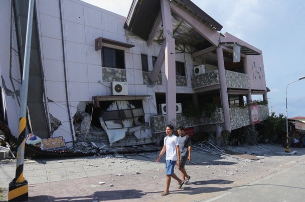 На Филиппинах произошло мощное землетрясение / © Associated Press
