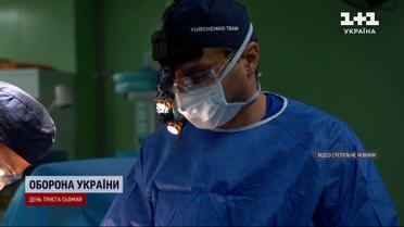 Избавиться от шрамов войны: десятки пластических хирургов бесплатно помогают раненым