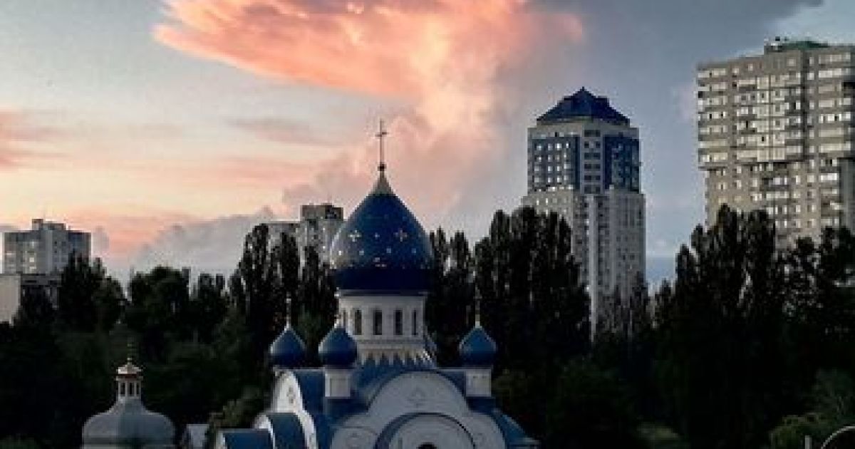 "Атомний гриб" над Києвом