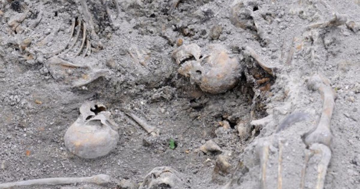 Кривавий розстріл: у Луцьку через 76 років знайшли останки понад 100 жертв НКВС_6 / © Волинь Post