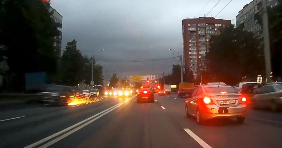 В России экс-руководитель полиции с несколькими килограммами кокаина убегал от следователей на джипе с простреленным колесом