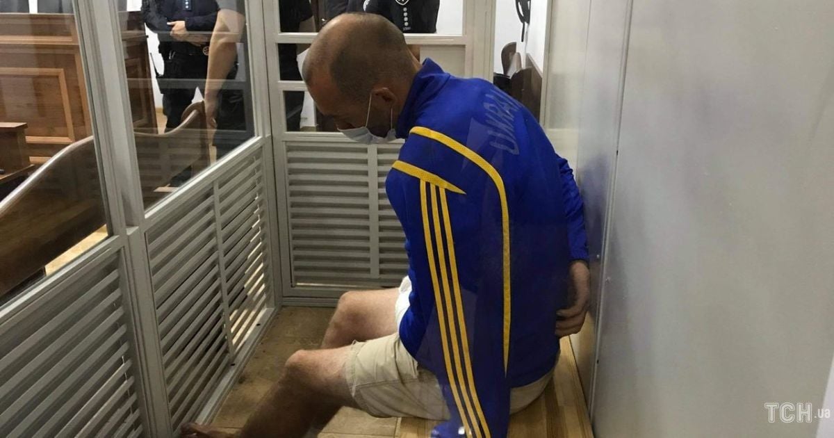 Курив "травичку" перед аварією: що розповів у суді винуватець смертельної ДТП під Києвом