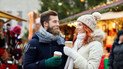 Под кучей одежек: легко ли начинать отношения зимой