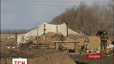 Отец на передовой встретил своего сына