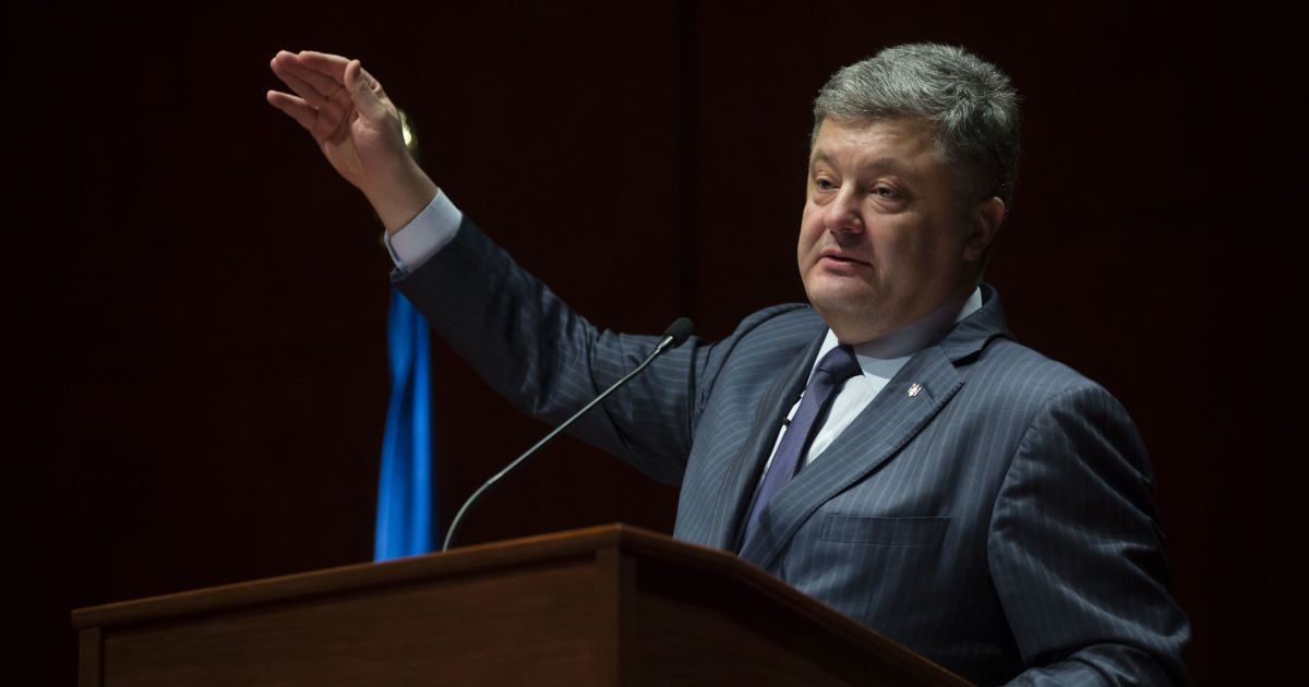 Советы Порошенко от The New York Times: вернуть Сакварелидзе, открыто избрать генпрокурора