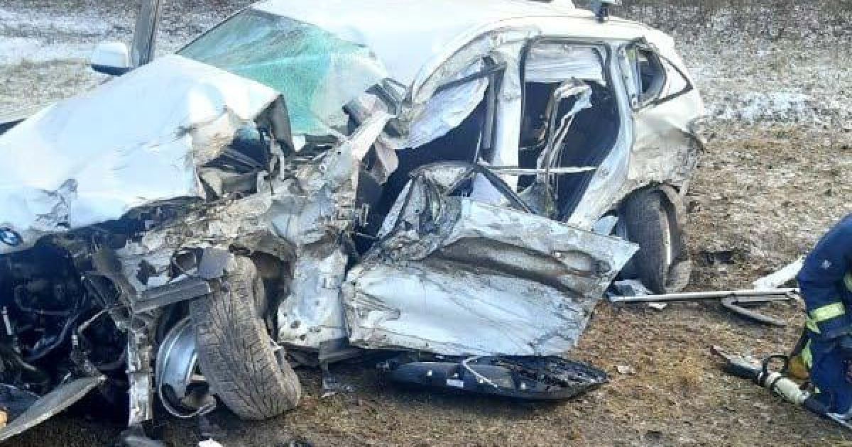В ДТП у Рівненській області постраждали четверо людей, двоє із них - у реанімації: фото