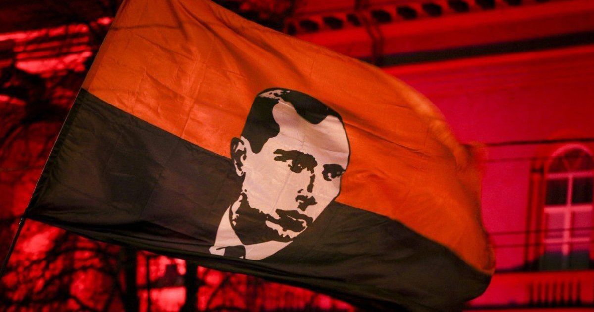 Когда день рождения 1 января: в Киеве происходит факельная хода в честь Степана Бандеры