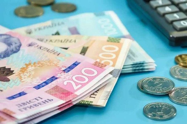 Пенсіонерам дадуть тисячі гривень доплати: хто може отримати гроші