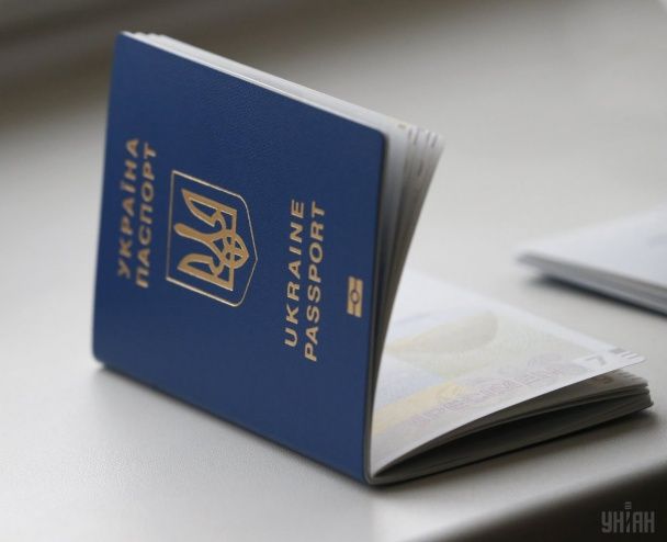 Адвокат объяснил, почему вопрос двойного гражданства нужно решать немедленно