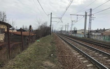 Пассажиры поезда и эксперты рассказали, как мог погибнуть найден на путях Тимофей