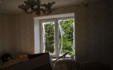В Запорожье прилетела ракета во двор многоэтажки: в ОВА рассказали детали удара (фото)