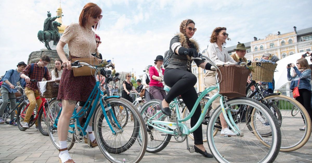 Велопарад "Ретро круїз" у Києві_2 / © УНІАН