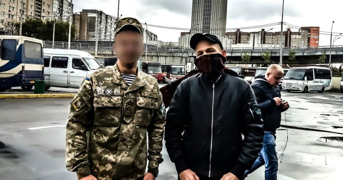 Прославляння нацизму і війна проти влади. У Мережі знайдено ймовірну сторінку сина нардепа Попова