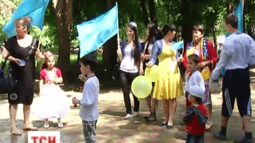 В крымских татар сегодня день национального флага