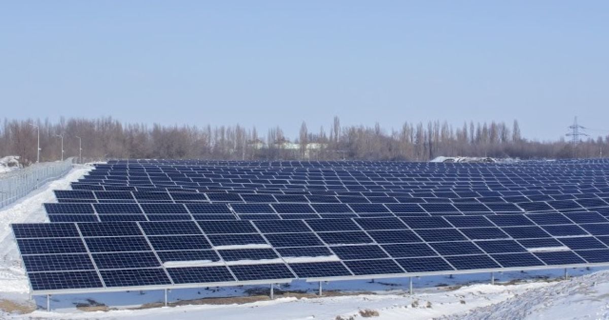 На Дніпропетровщині звели найпотужнішу в регіоні сонячну електростанцію