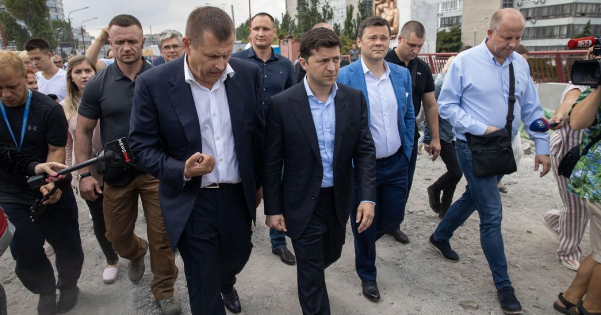 Пари Зеленского и Филатова. Мэр Днепра уйдет в отставку, если не отремонтируют мост за два месяца