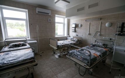 Коронавірус в Україні: люди якої статі та віку помирають від хвороби