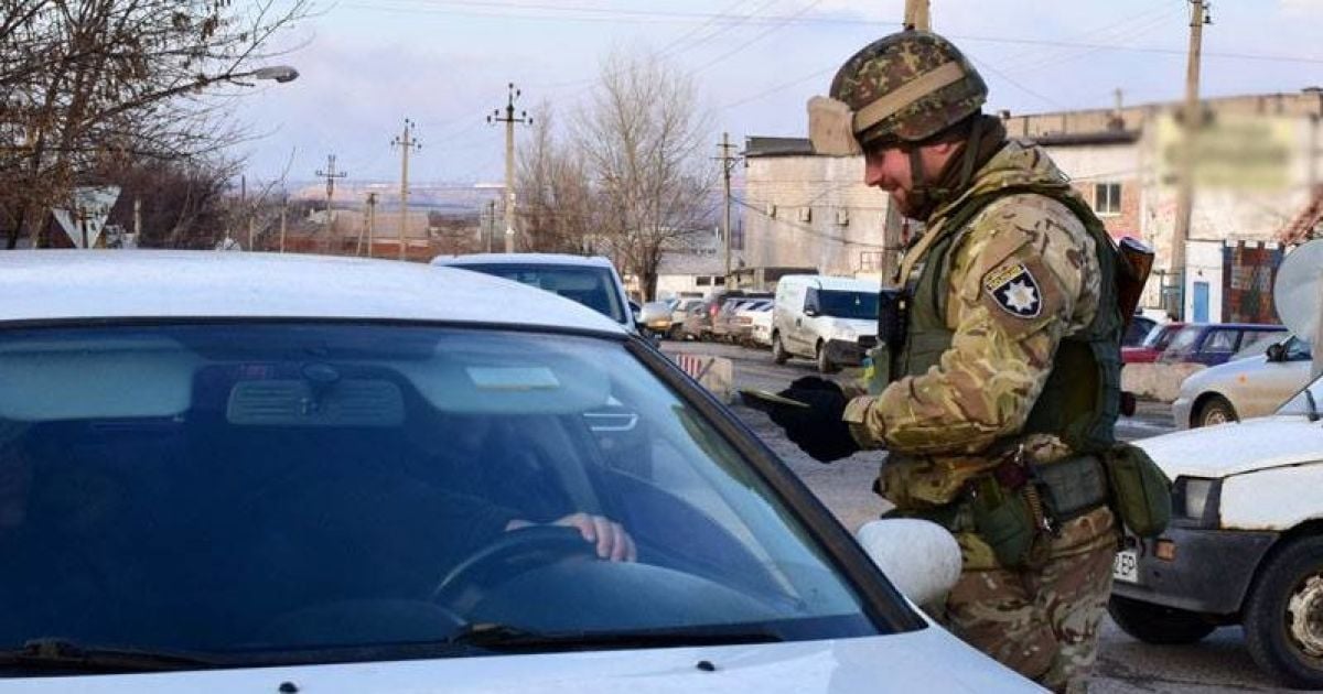Вместо блокпостов на Донбассе полиция создаст больше 100 дополнительных мобильных патрулей