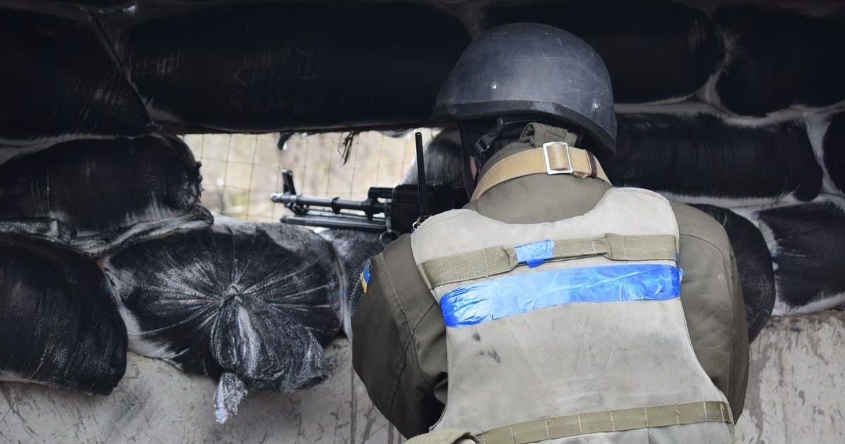 Один погибший боец и девять раненых. Сутки в зоне АТО