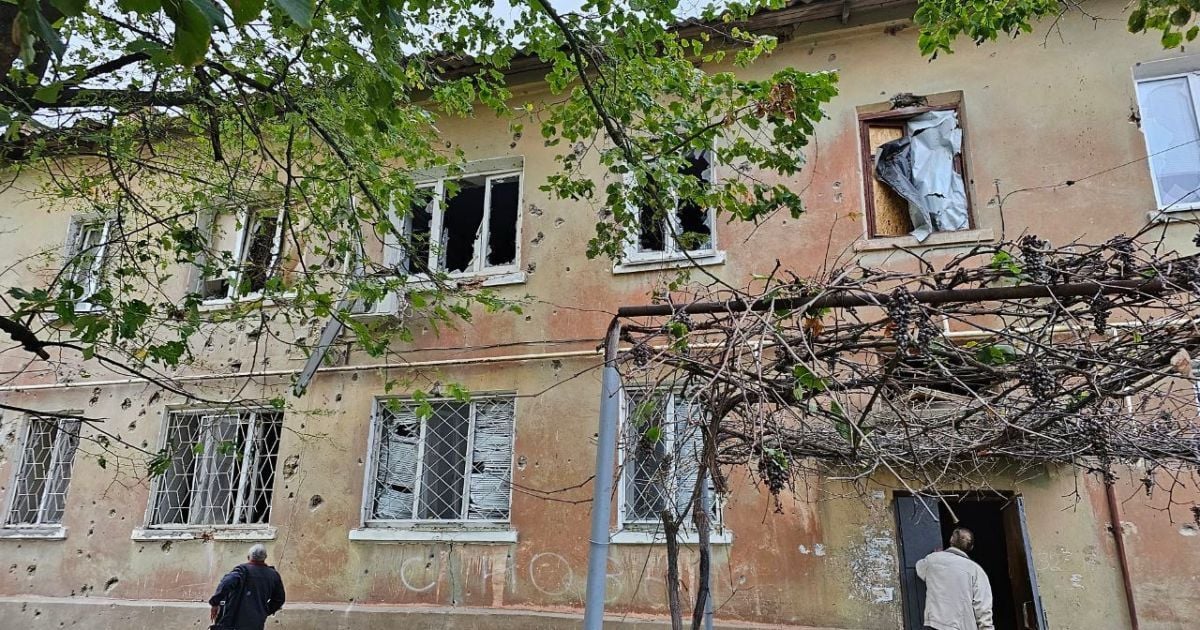 Окупанти обстріляли центральну частину Херсона.