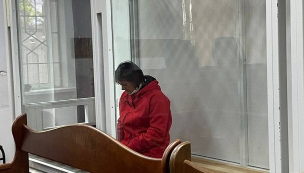 Підозрювана в замаху на Сергія Стерненка / © Суспільне