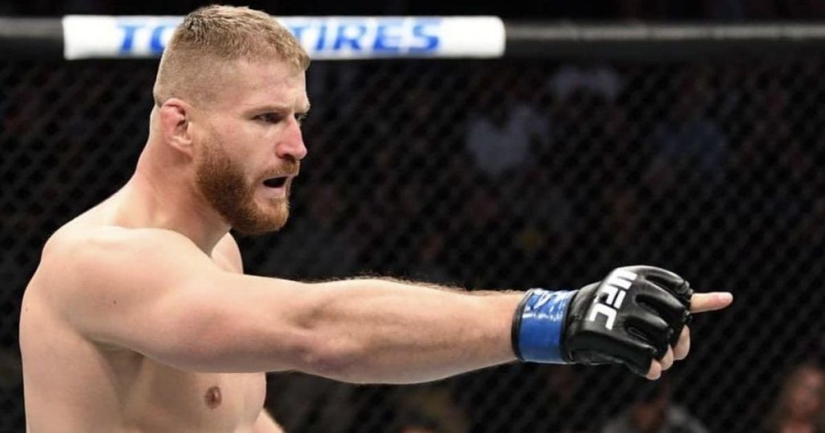 "Що за шматок лайна": колишній чемпіон UFC пригрозив одноклубнику Ярмоленка, який вдарив свого кота