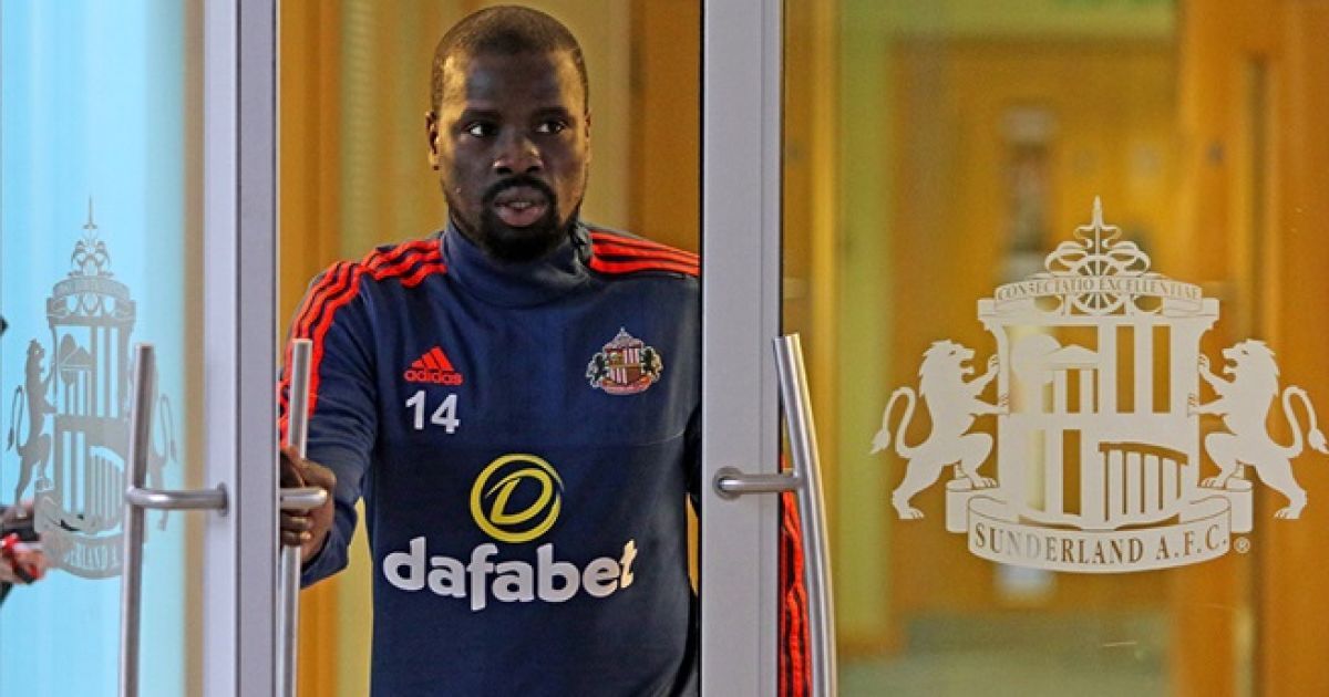 Эбуэ стал игроком "Сандерленда" недавно.