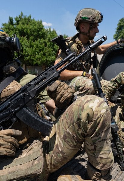 Українські бійці успішно нищать ворога на передовій