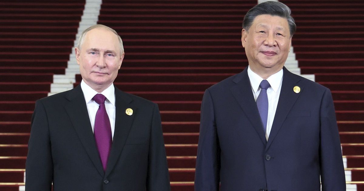 що насправді відбувається між Путіним і Сі