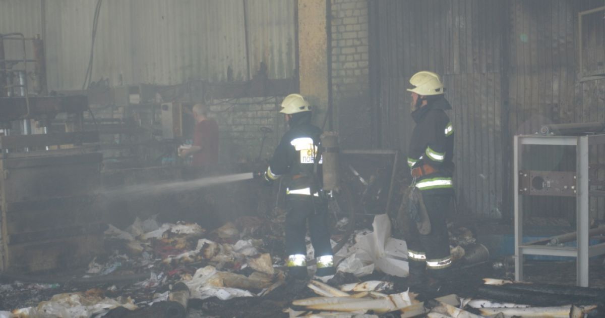 пожежа на шпалерному заводі в Дніпрі_2 / © Главное управление ГСЧС в Днепропетровской области