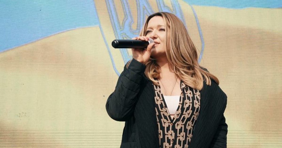 Наталія Могилевська довела до сліз новою піснею про війну в Україні: "Ми будем стояти!"