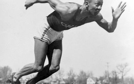 Олимпийская медаль Джесси Оуэнса из нацистского Берлина выставлена на аукцион за рекордную сумму
