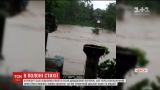 В Индонезии из-за сильных ливней затоплены тысячи домов, разрушены мосты и дороги