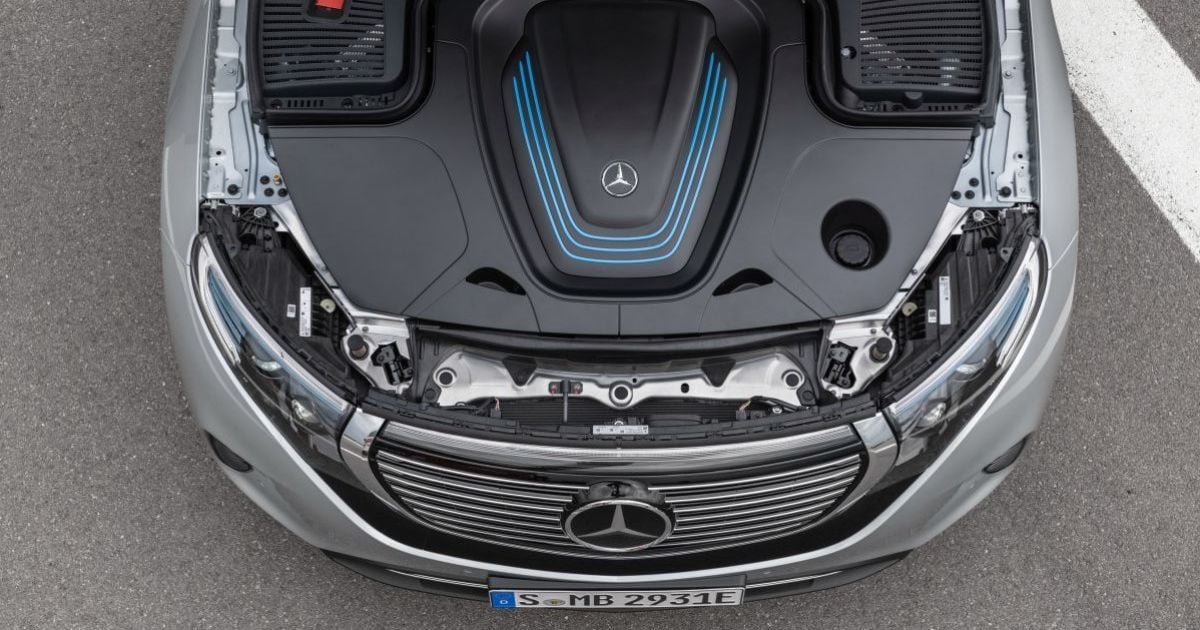 Mercedes відмовляється від розробки паливних двигунів