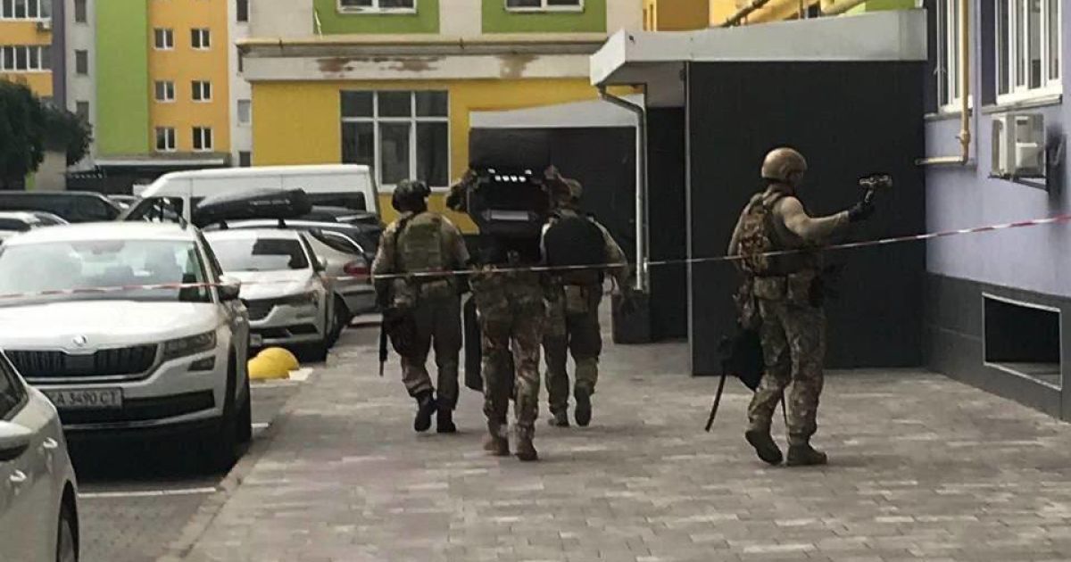 Фото со спецназовцами с места стрельбы в Киеве/Фото: столичные телеграм-каналы