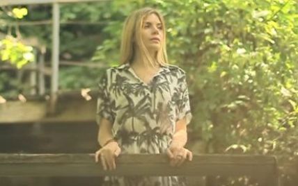 Дружина футболіста "Динамо" присвятила коханому ліричний відеовірш
