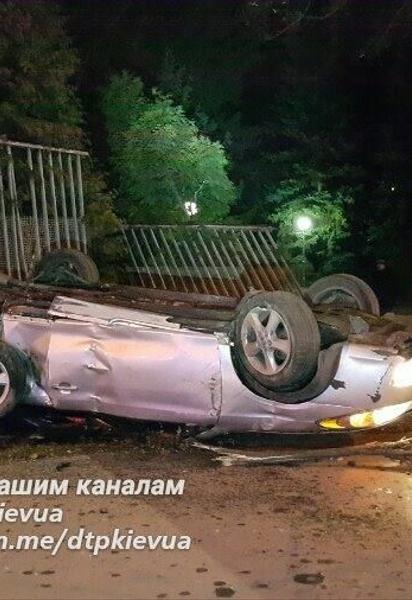 Внаслідок аварії загинула пасажирка