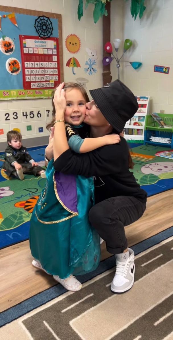 Лилия Подкопаева с дочерью / © instagram.com/podkopayeva_official