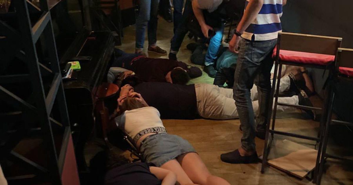 Напади на іноземців у розважальних закладах Києва - знешкоджено злочинне угруповання