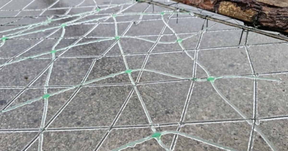 Пошкодження антидронових конструкцій