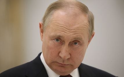 Путін особисто не дозволив своїм військам відступити з Херсона і зіпсував стосунки з командирами -  NYT