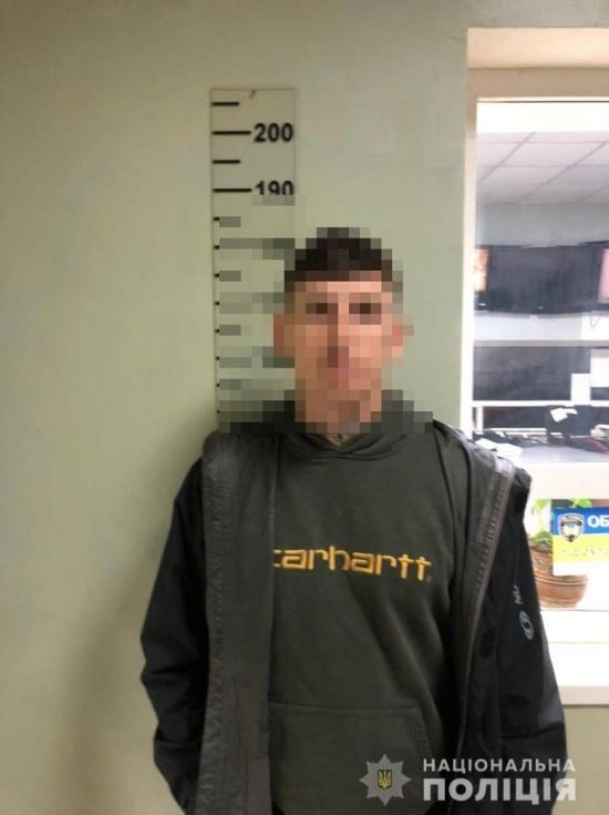 У ресторані в центрі Києва відвідувач вистрелив у живіт охоронцю