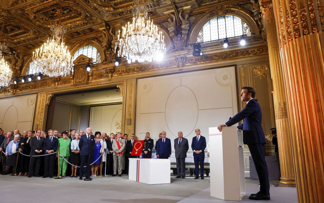 © Associated Press
