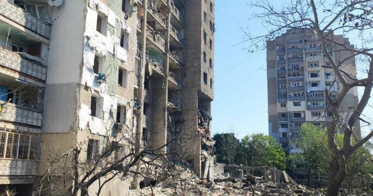 Ракетный удар РФ по Одесской области: появились новые фото с места трагедии