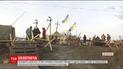 Нардепам не вдалось переконати активістів припинити блокаду