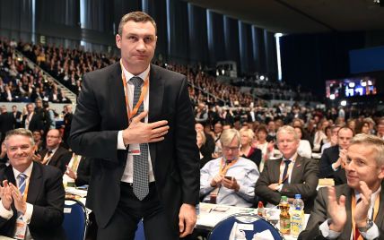 "Не делай этого, пожалуйста": Виталий Кличко дал совет Джошуа по поводу реванша с Усиком