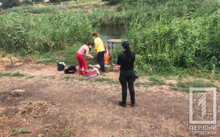 Не вдалося врятувати: у Кривому Розі понад годину реанімували 3-річного хлопчика, який впав у водойму