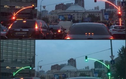 В Киеве установили экспериментальный светофор с подсвечиваемой опорой