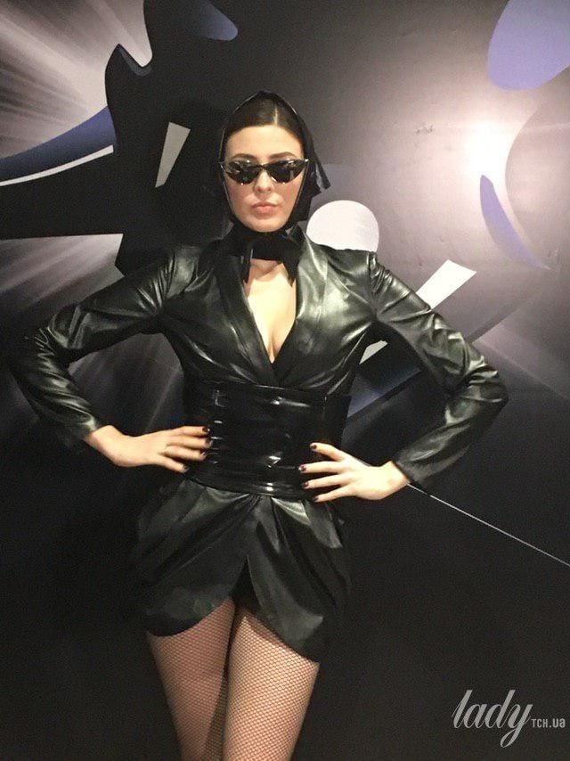 Света Букинаны кім жалайды?